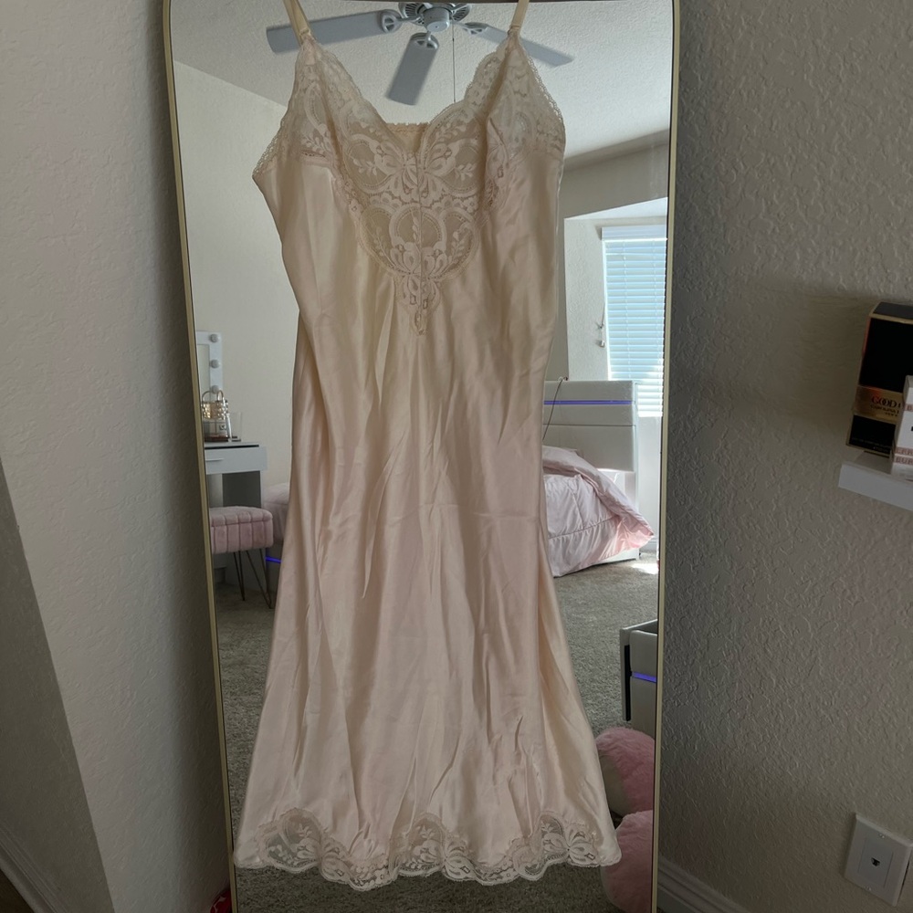Elegant Cream Lace Slip Dress - Picture 1 of 2